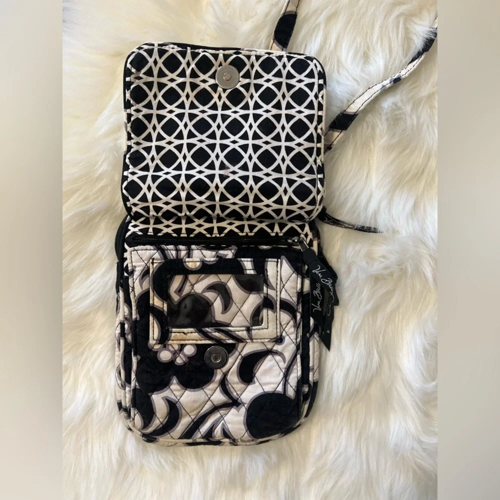 Vera Bradley cloth crossover bag with built in wallet black and white - Picture 9 of 10